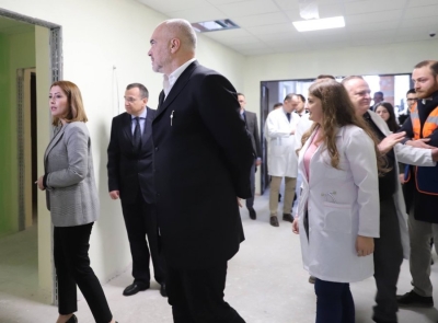 Koncensioni i laboratorit: QSUT pakëson analizat në fund të muajit prej kostos së lartë të PPP-së