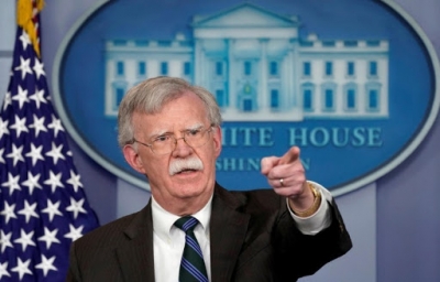 Bomba' e ish-këshilltarit të Trump: Shkëmbimin e territoreve e kërkuan Thaçi dhe Vuçiç