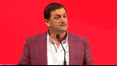 Tavo:Duhet larguar ky sekt dhe jo shqiptarët. E gjithë bota po i jep shuplaka çdo ditë Rilindjes