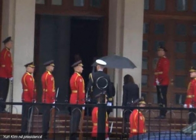 Ambasadorja e SHBA Yuri Kim në Presidencë, në takim dhe ambasadori gjerman