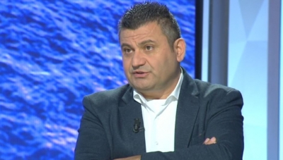 “Një refuzim dinjitoz i presidentit Meta për të mos dekretuar Gjinushin”