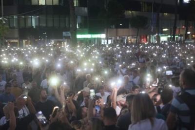 Protesta qytetare/ Meta: Dëgjoni zërin e popullit të lirë!