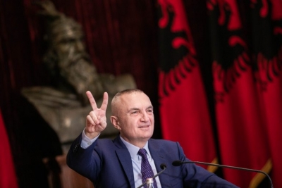 “Të dashur patrozhanistë”, Meta i përgjigjet Ramës: Regjimi i fuksave ka mbaruar, me qetësi e vendosmëri drejt 25 prillit