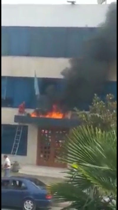 Berisha/I vene zjarrin narkobashkise se Kamzes.Qellimi:te zhdukin dokumentat e vjedhjeve te medha.