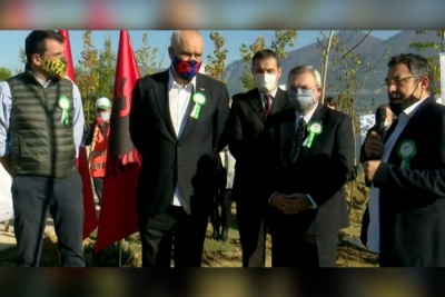 Frymëmarrjen e të ardhmes' e kemi nga Erdogan/Rama mbjell pemët