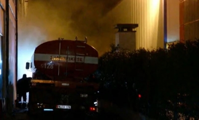 Zjarri prej dy ditësh në qendrën tregtare, Presidenti Meta: Institucionet të ndërpresin aktivitetet partiake dhe të bëjnë detyrën