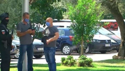 VOA:Gazetarët e RTV ORA, të tronditur dhe stresuar nga prania policore