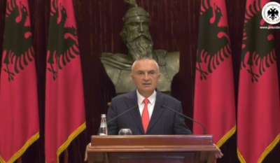 Meta: Kushtetuta e 1998 ishte konsensuale, votë-besimi u përdhos disa herë gjatë dy dekadave