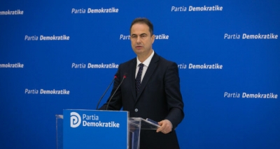 Aplikimet për Universitete/Ish- deputeti i PD publikon mesazhet: Sistemi gjysmak shfaq probleme