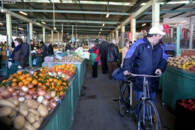 ‘Nuk kam marrë leje’, i moshuari - Ramës: Më dërgo ushqimet dhe ilaçet në shtëpi