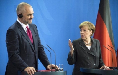 DW: Maqedonia hap negociatat, Shqipëria jo