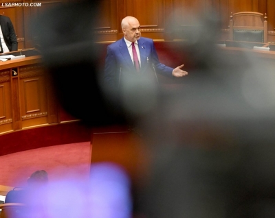 Dy miliardë euro koncesione, a rrezikojmë të na rriten taksat?!