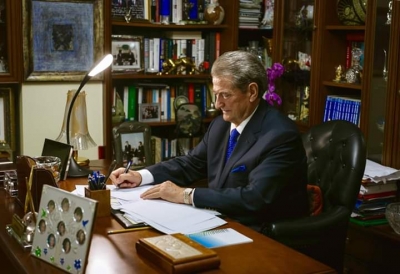 2,5 miliardë euro, gjoba e skizofrenit sadist të Surrelit për shqiptarët