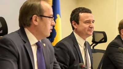 Vetëvendosja mbledh firmat për shkarkimin e qeverisë “Hoti”