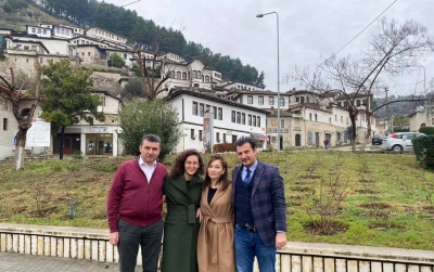 Rama e përmendi te VIDEO për Nasip Naçon, Elona Guri e LSI-së zbret në Berat te zona e ish-ministrit: Nuk na pengojnë "pleqtë" politikë pa ideal