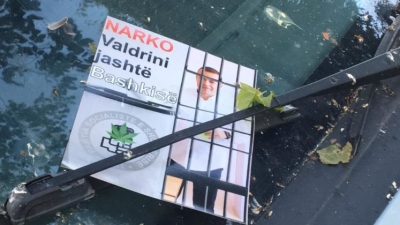 VIDEO/ Berisha e quan fitore mbulimin e Shkodrës me pankartat e Valdrin narkoshtetit