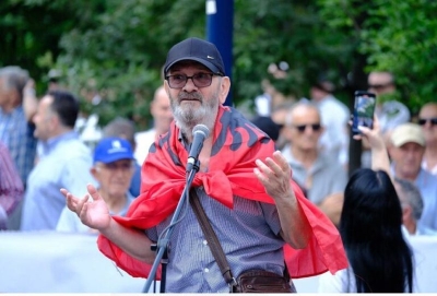 Mehdi Malkaj: Molotovi u hodh me të drejtë, aty brenda ndodhet një &#039;plehrë&#039;