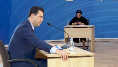 Basha: Rama mosmarrjen e masave e fsheh pas maskave. Numri i infektimeve nga COVID-19 në Shqipëri është shumë më i lartë