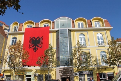 Edhe Komuniteti Mysliman kundër Ramës për letrën e grave socialiste që propagandojnë abortin