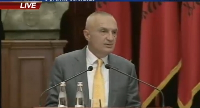 Deklarata e Kim se topi është në anën e opozitës/Meta tregon telefonatën me Bashën:Mesazhi im ka qënë që opozita t'ju japë besim qytetarëve.