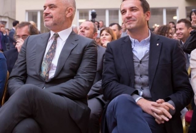 Thirrjet anti-opozitë dhe Grushti i Shtetit, kënga e ri-çiftimit politik Rama-Veliaj