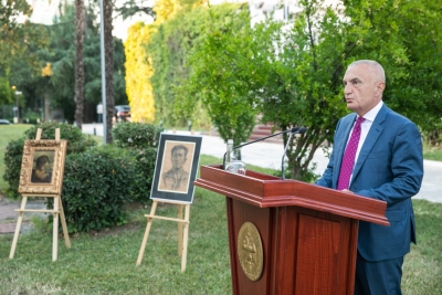 Presidenti Meta vlerëson artistin e shquar Qamil Grezda (pas vdekjes) me Titullin “Kalorës i Urdhrit të Skënderbeut”