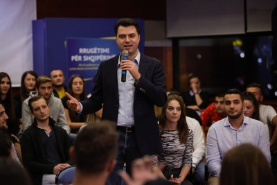 Nisëm sot plot energji nga Elbasani "Rrugëtimin për Shqipërinë"...