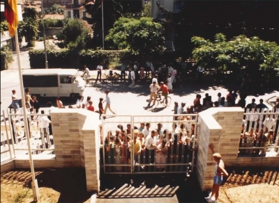 Ambasada gjermane në korrik 1990