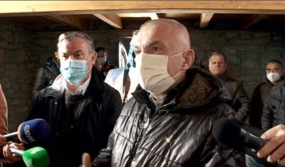 ‘Pandemia ka shtuar dramat njerëzore’, Meta: Të lutemi për mjekët dhe infermierët ...