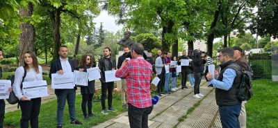 Meta: Inkurajoj gazetarët të vijojnë misionin të patrembur nga presionet