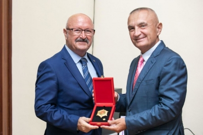 “Kush cenon Kushtetutën do jetë armik i popullit”- Presidenti vlerëson profesorin e njohur dhe qëndrimin e tij për 2 marsin