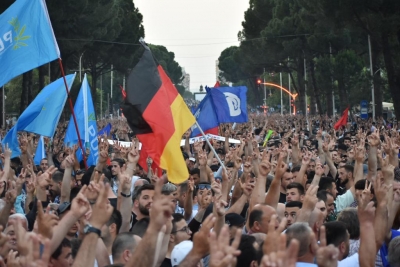 “Oxford Analytica”: Rama po përkeqëson situatën, të ndërhyjnë ndërkombëtarët…