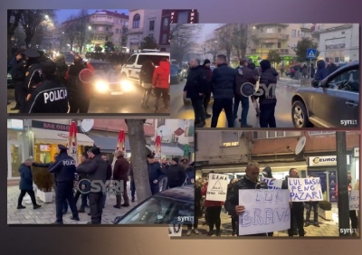 &#039;Je i shkarkuar&#039;/ Demokratët e Korçës presin me protesta Bashën, dhunohen nga mercenarët dhe policia