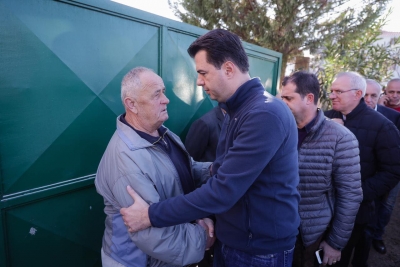 Basha pranë banorë të dëmtuar nga tërmeti: "Të gjithë në këmbë, ti japim dorën e ndihmën njëri-tjetrit, pa kushte dhe pa kursyer asgjë!"