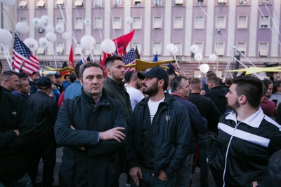 Vetëm Qëndresë, deri në frymën e fundit