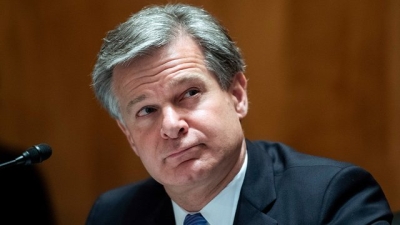 Drejtori i FBI-së, Christopher Wray jep dorëheqjen para se Trump të marrë detyrën