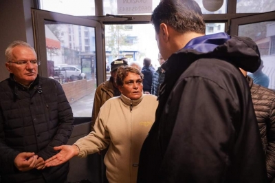 Basha viziton zonën e plazhit në Durrës: Rëndësi jetike të verifikohet siguria e banesave