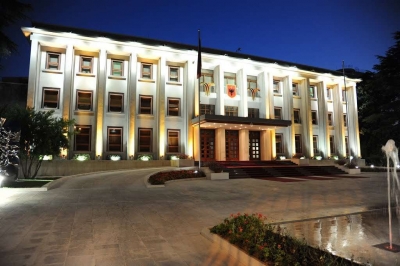 Zëdhënësi i Presidentit: Meqenëse Kryeministri është i zënë Presidenti e pret nga 05.00 deri në 13:00