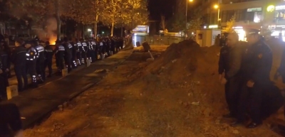 VIDEO/ Policia përleshet me banorët e &quot;Astirit&quot;