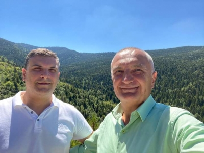 Mes maleve e natyrës mahnitës, ja ku po e kalon Meta fundjavën dhe personi që e shoqëron