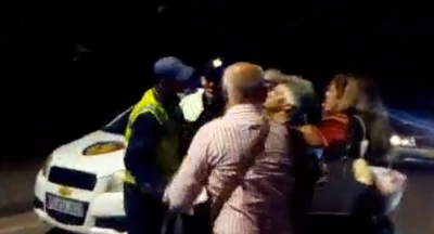 Berisha: Narkopolicë horra rrahin shoferin e autobusit dhe lënë pasagjerët në rrrugë