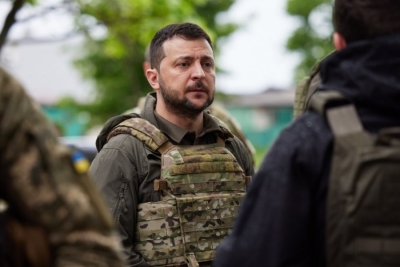 ‘Po rrezikoni jetën për ne dhe shtetin tonë’/ Zelensky viziton trupat në vijën e frontit në Kharkiv