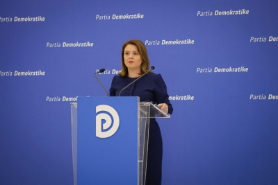 Orjola Pampuri:Fajin për shtimin e rasteve me koronavirus nuk e kanë qytetarët, por qeveria.