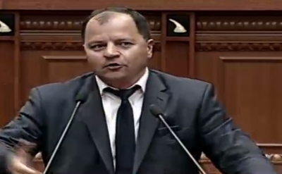 Deputetë të opozitës?! Ruçi i jep Lefter Maliqit dyfishin e kohës vetëm se po sulmonte PD-në