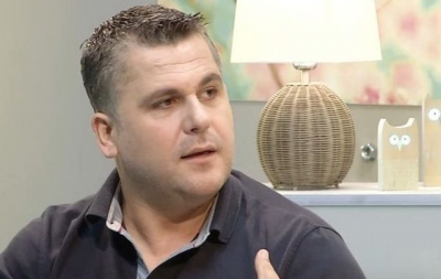 Zenelaj i shkruan Veliut: S'je në 1945, se mamaja e djalit 'na paska' një dajo me Ballin