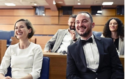 Dhunoi kandidatin për deputet/ Vihet nën hetim burri i ministres së Ramës