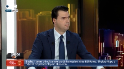 LIVE/Lulzim Basha për rimëkëmbjen ekonomike, përballë gazetarëve Enton Abilekaj, Artan Hoxha dhe Klodian Tomorri.