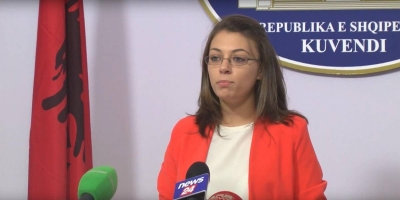 ‘Pusho se je e vogël!’,  si e intimidojnë kolegët socialistë deputeten e LSI