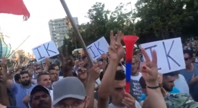 Fierakët sfidojnë Ramën: Hajde o gangster (VIDEO)