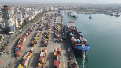 100 kontenierë me mbetje toksike para turinjve të SPAK